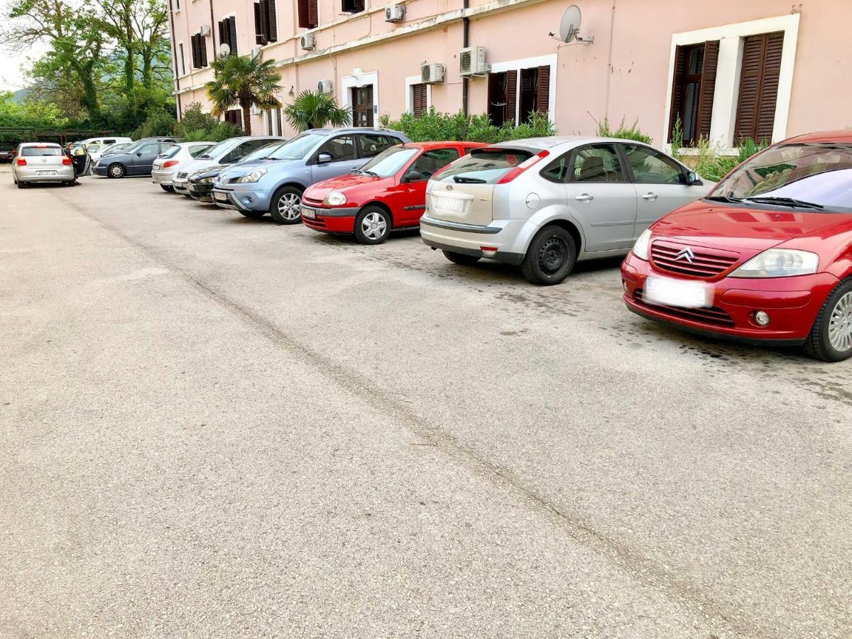 洛夫兰Studio & Free Parking, Aircool, Fresh Bedding公寓 外观 照片